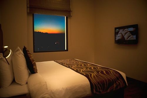 Hotel Vibe by The LaLiT Traveller 15