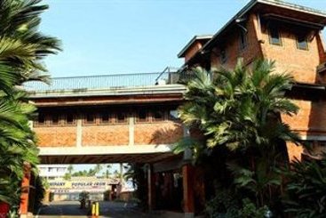 Hotel Bth Sarovaram 16