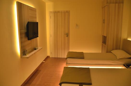 Hotel Alka Residency 8