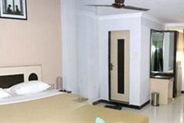 Hotel Pearl Residency 3