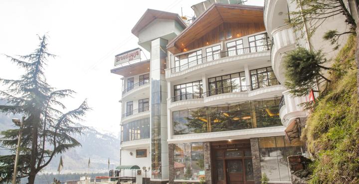 Hotel Broadways Inn Manali 1
