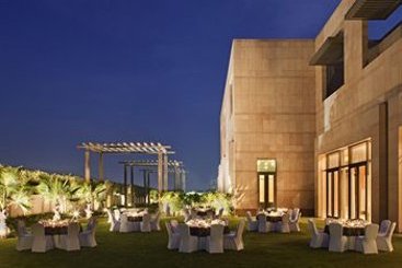 Radisson Blu Hotel Amritsar 15