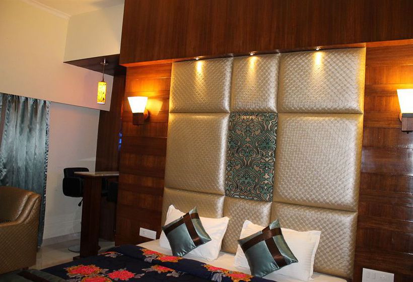 Hotel Shiraz Regency 2