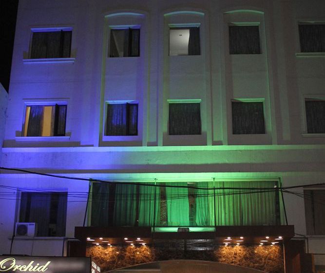 Hotel Shiraz Regency 4