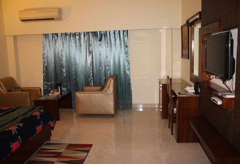 Hotel Shiraz Regency 5