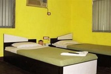 Hotel Unique Residency 3