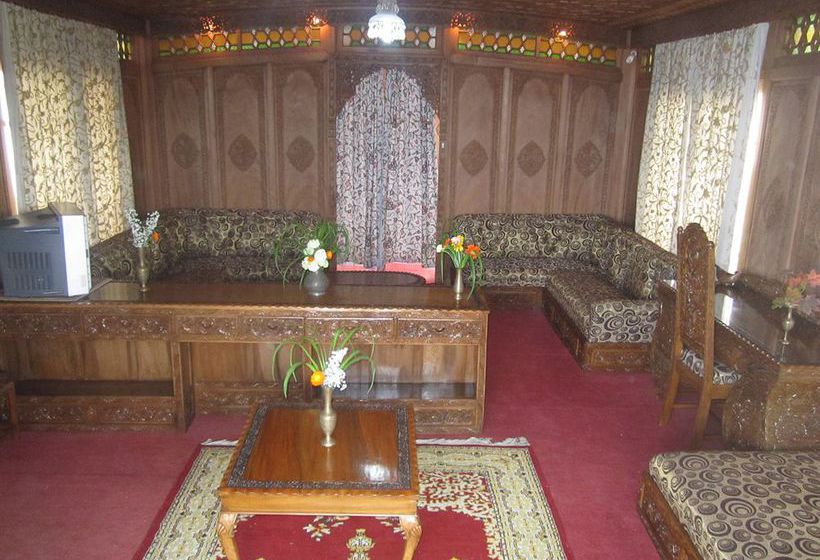 Hotel Wangnoo Houseboats 2