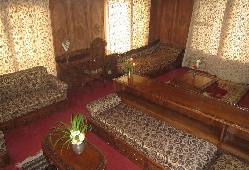 Hotel Wangnoo Houseboats 6