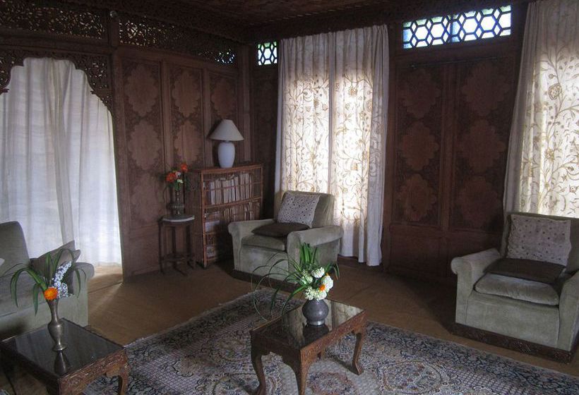 Hotel Wangnoo Houseboats 7