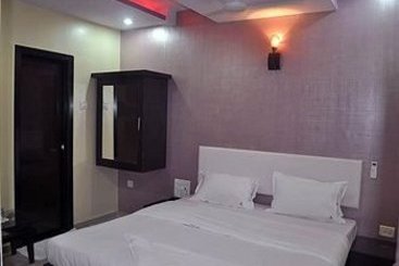 Hotel Om Residency 13