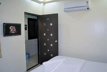 Hotel Om Residency 16