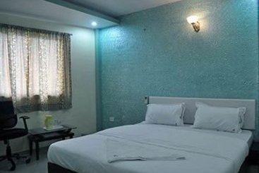 Hotel Om Residency 6