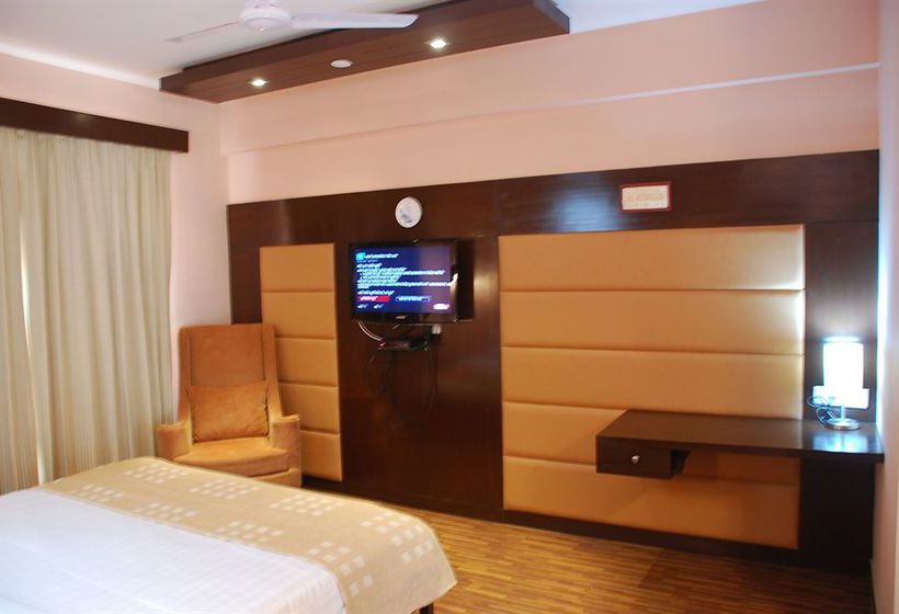 Hotel Regenta Resort Varca Beach 11