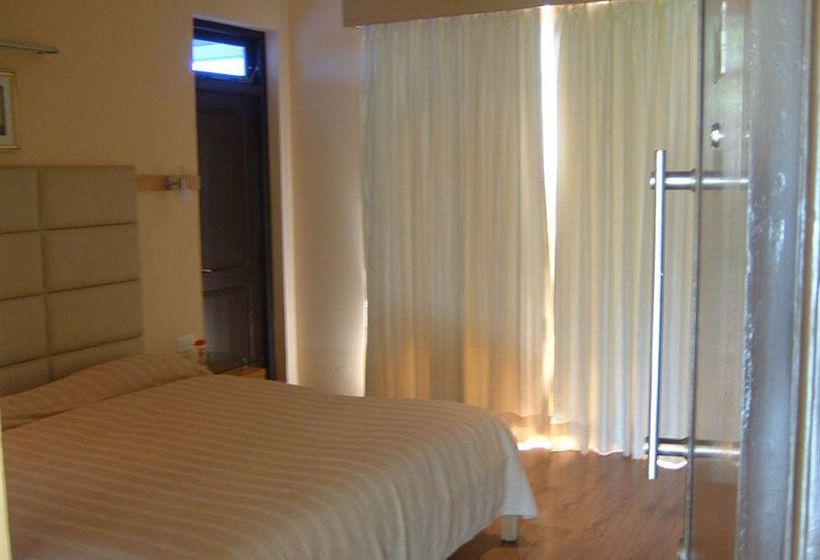 Hotel Regenta Resort Varca Beach 8