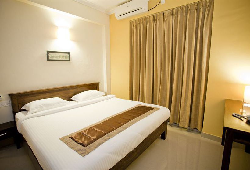 Hotel The Treehouse blue 9