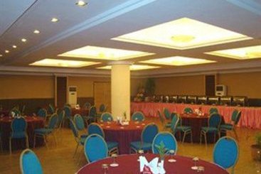 Resort Celebrity Club Shamirpet 6