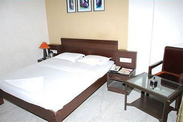 Hotel Bramha 7