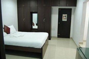 Shyleeniwas Service Apartments Kodambakkam 18