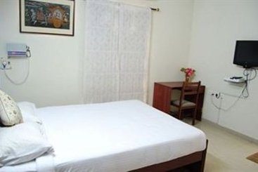 Shyleeniwas Service Apartments Kodambakkam 8