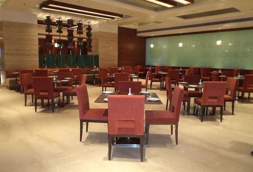 Mahagun Sarovar Portico 3