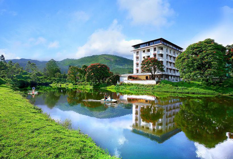 Hotel Westwood Riverside Garden Resort Kerala