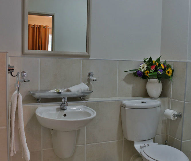 Westpoint Executive Suites Apartments 18