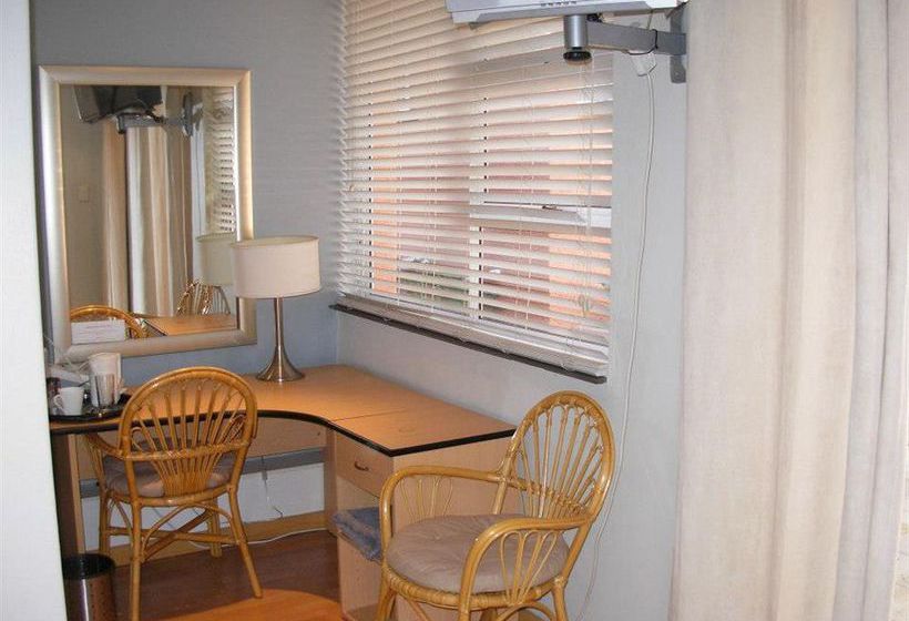 Liongate Bed & Breakfast 12