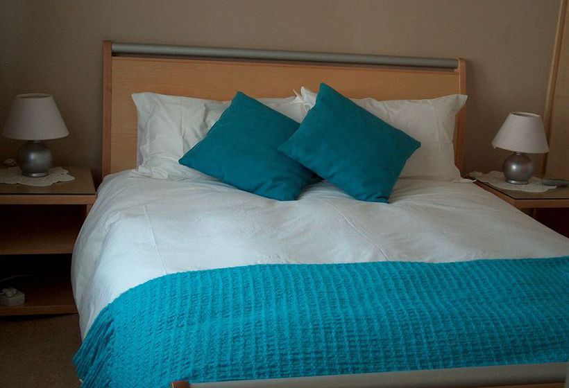 Liongate Bed & Breakfast 6