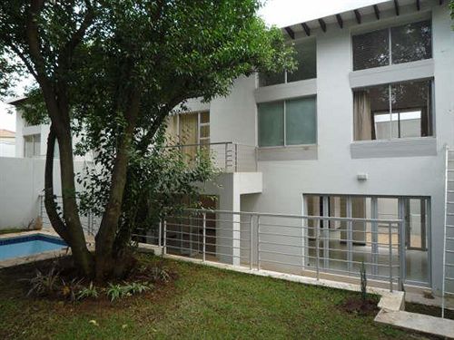 Hotel Silver Oak Accommodation 13