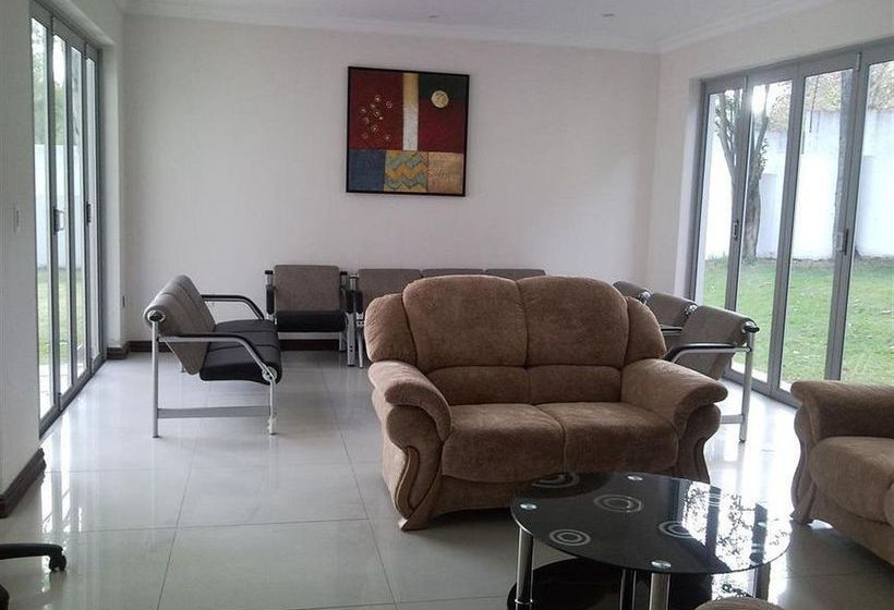 Hotel Silver Oak Accommodation 9