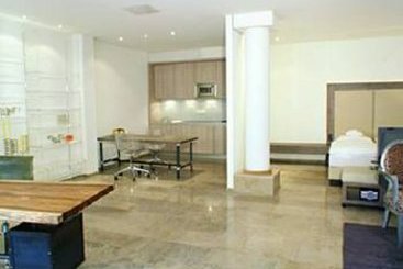 Burns Art & Culture Suitehotel 1