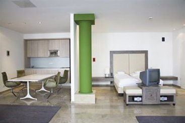 Burns Art & Culture Suitehotel 11