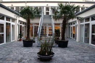 Burns Art & Culture Suitehotel 14