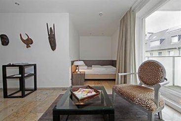 Burns Art & Culture Suitehotel 7