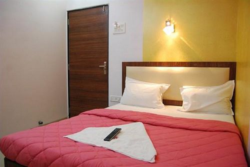 Hotel Kc Residency 3