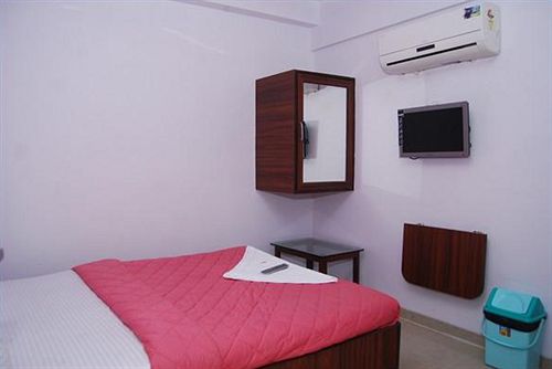 Hotel Kc Residency 8