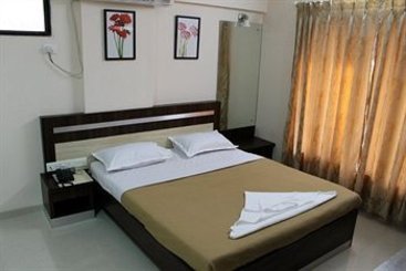 Hotel Daisy Residency 4