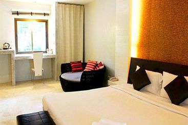 Surintra Boutique Resort 15