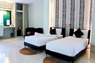 Surintra Boutique Resort 18