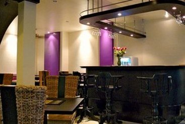 Kata Beach Center Hotel 1