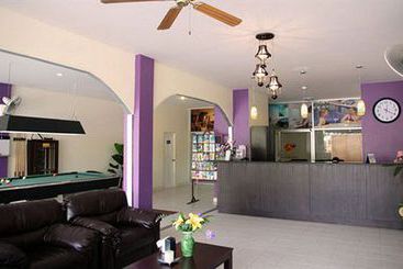 Kata Beach Center Hotel 6