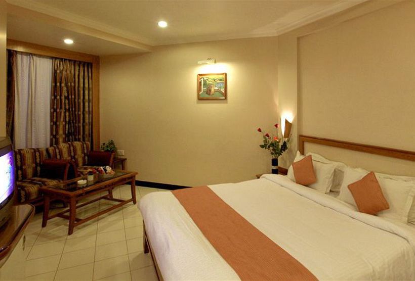 Hotel Mayura 7