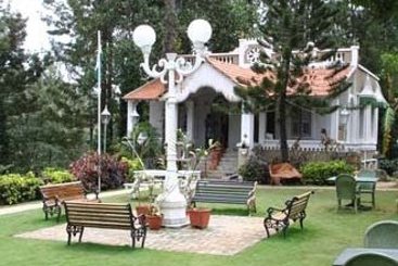 Indeco Lake Forest Hotel 2