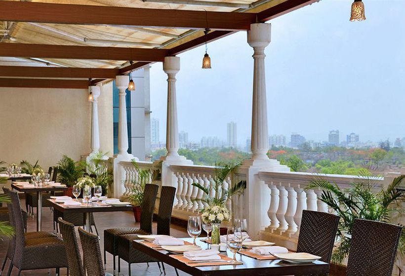 Hotel Majestic Court Sarovar Portico 7