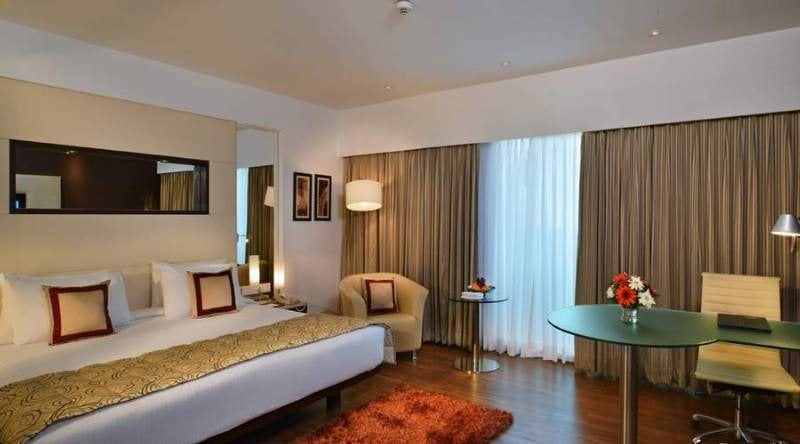 Hotel Majestic Court Sarovar Portico 8