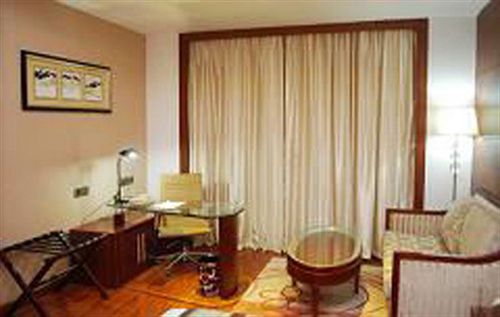 Citrus Hotel Ghaziabad 2