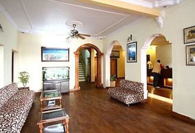 Laxman Jhula Divine Resort 1