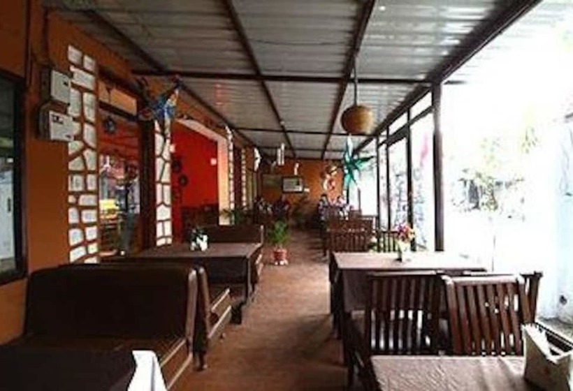 Laxman Jhula Divine Resort 15