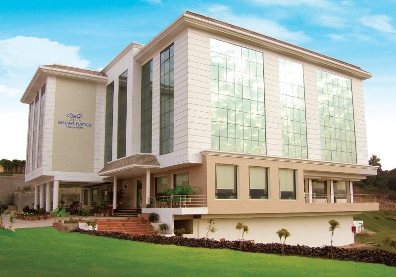 Hotel Legend Sarovar Portico