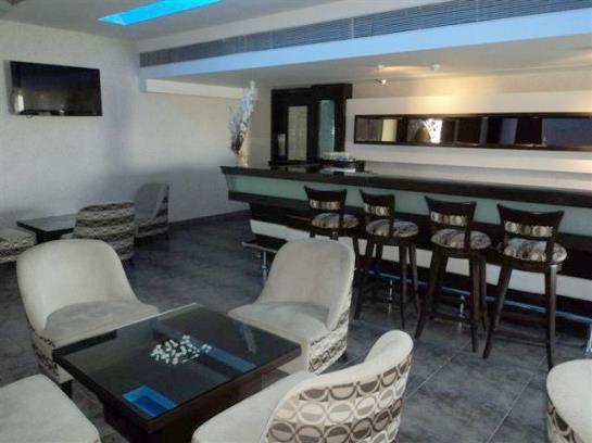 Hotel Legend Sarovar Portico 7